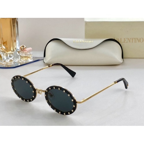 Valentino AAA Quality Sunglasses #1035812