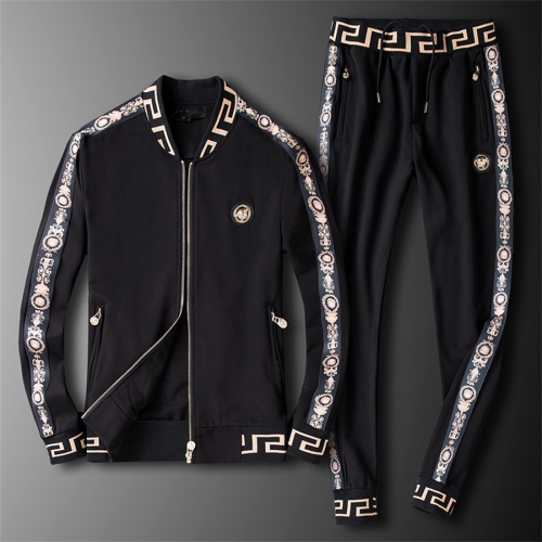 $92.00 USD Versace Tracksuits Long Sleeved For Men #1036215