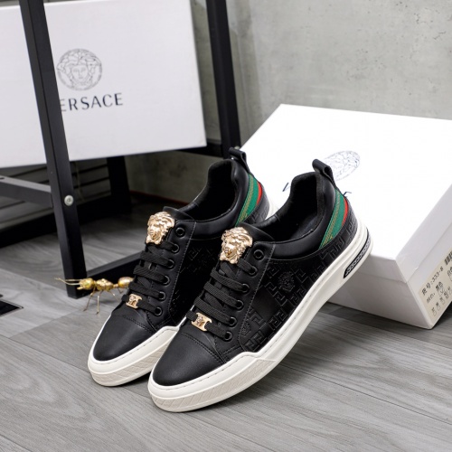 Replica Versace Casual Shoes For Men #1036358 $76.00 USD for Wholesale