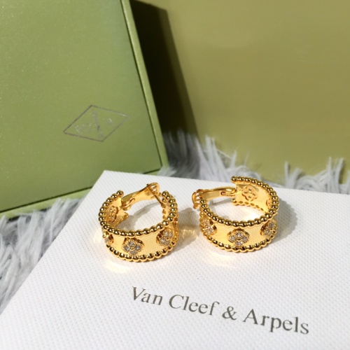 Van Cleef & Arpels Earrings For Women #1036877