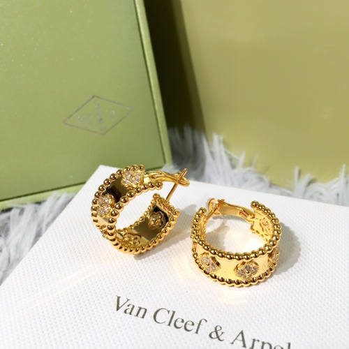 Replica Van Cleef & Arpels Earrings For Women #1036877 $36.00 USD for Wholesale