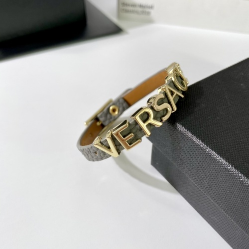 Versace Bracelet #1036935 $25.00 USD, Wholesale Replica Versace Bracelets