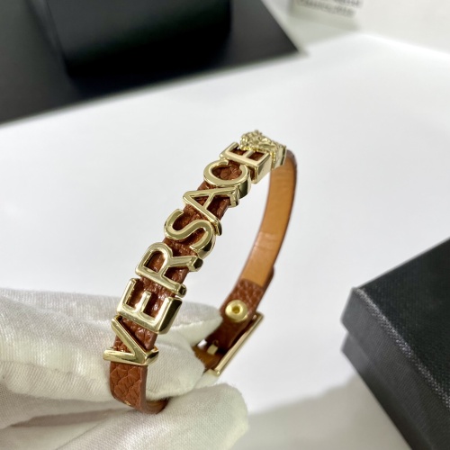Replica Versace Bracelet #1036937 $25.00 USD for Wholesale