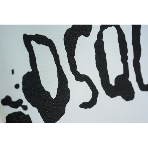 Replica Dsquared T-Shirts Short Sleeved For Unisex #1037733 $32.00 USD for Wholesale