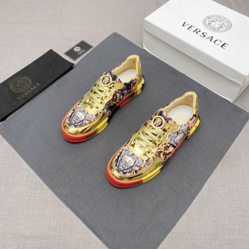 Versace Casual Shoes For Men #1037972