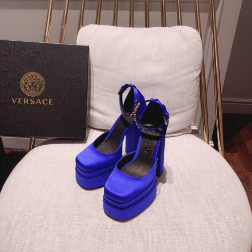 Versace Sandal For Women #1038035