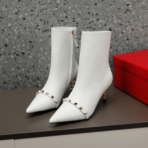 Valentino Boots For Women #1038077