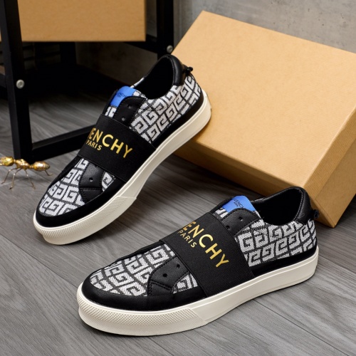 Givenchy Casual Shoes For Men #1038220