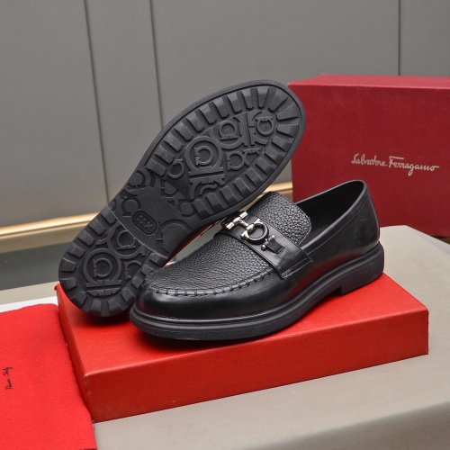 Salvatore Ferragamo Leather Shoes For Men #1038278