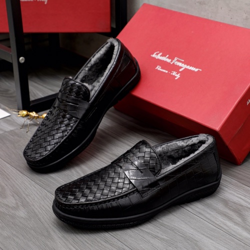 Salvatore Ferragamo Leather Shoes For Men #1038607