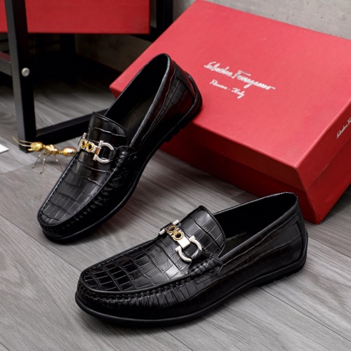 Salvatore Ferragamo Leather Shoes For Men #1038616