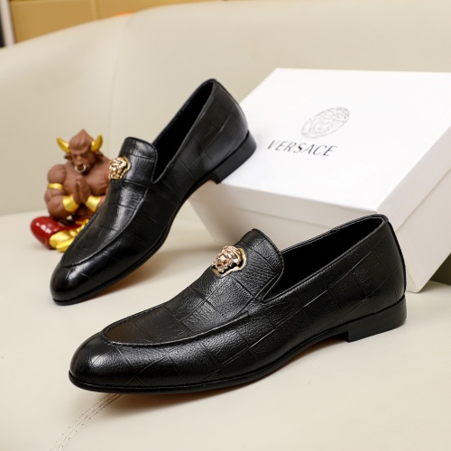 Versace Leather Shoes For Men #1038736