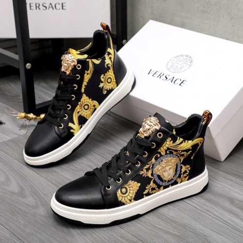 $76.00 USD Versace High Tops Shoes For Men #1038867