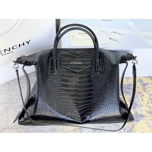 Givenchy AAA Quality Handbags For Women #1038868