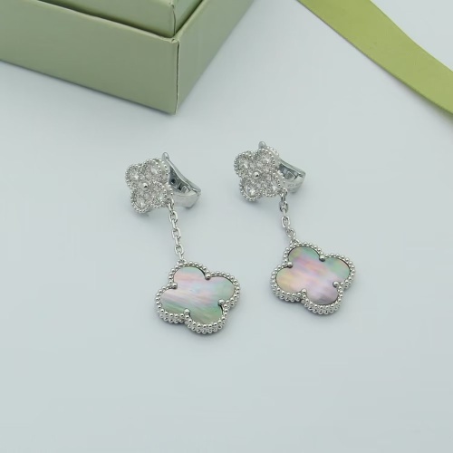 Van Cleef &amp; Arpels Earrings For Women #1038921 $36.00 USD, Wholesale Replica Van Cleef &amp; Arpels Earrings