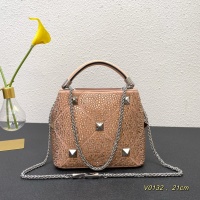 $122.00 USD Valentino AAA Quality Messenger Bags For Women #1030968