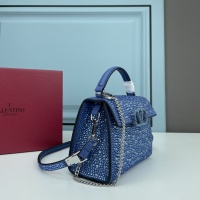 $115.00 USD Valentino AAA Quality Messenger Bags For Women #1030994