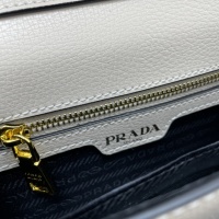 $92.00 USD Prada AAA Quality Messeger Bags For Women #1035255