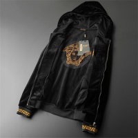 $98.00 USD Versace Tracksuits Long Sleeved For Men #1036325