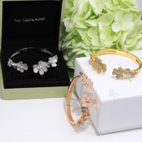 $52.00 USD Van Cleef & Arpels Bracelet For Women #1037170