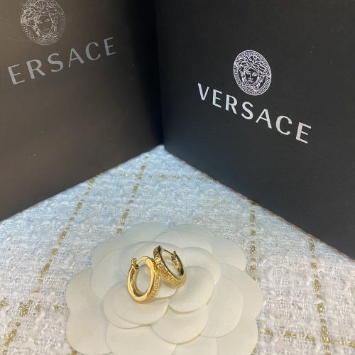 Versace Earrings For Women #1039044