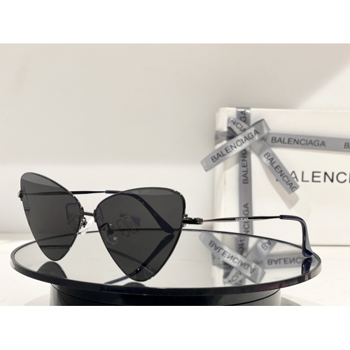 Balenciaga AAA Quality Sunglasses #1039487