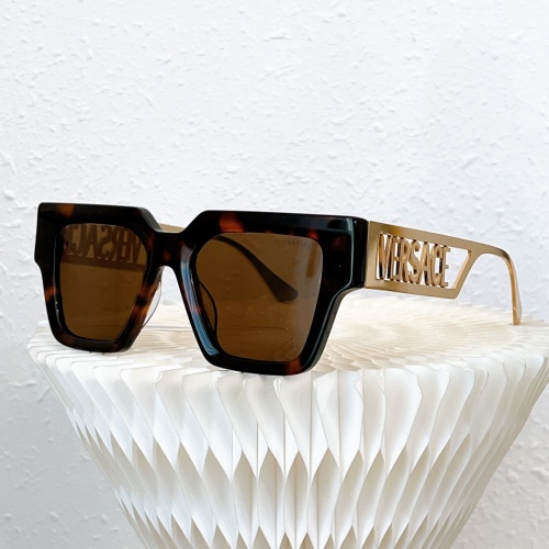 Versace AAA Quality Sunglasses #1039761