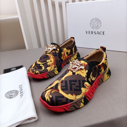 Versace Casual Shoes For Men #1040095