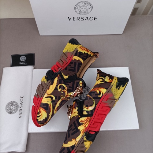 Replica Versace Casual Shoes For Men #1040095 $72.00 USD for Wholesale