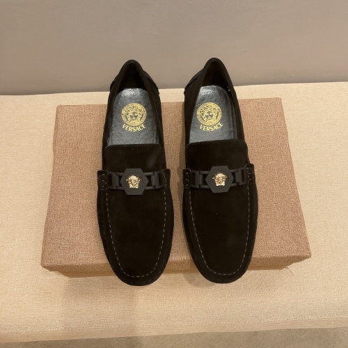 Versace Leather Shoes For Men #1040342