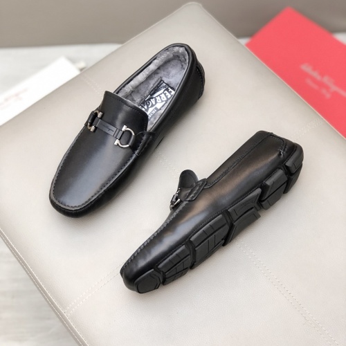 Salvatore Ferragamo Leather Shoes For Men #1040419
