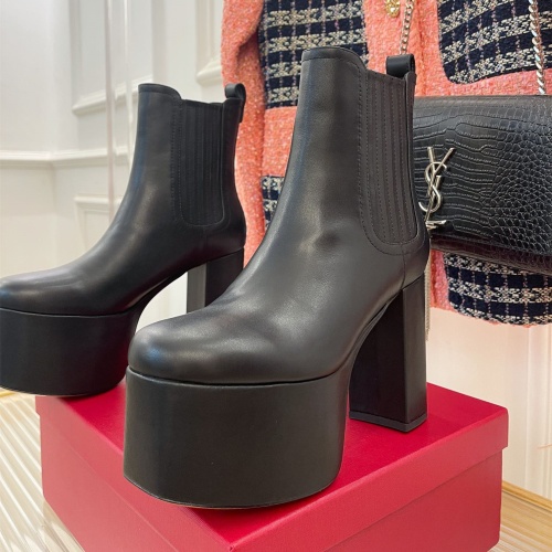 Valentino Boots For Women #1040686