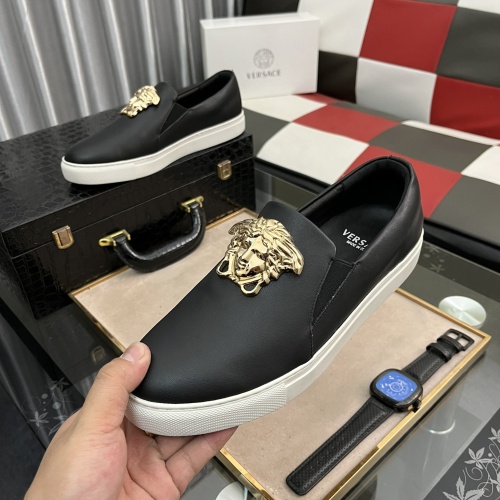 Replica Versace Casual Shoes For Men #1041842 $76.00 USD for Wholesale