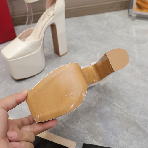 Replica Valentino Sandal For Women #1041913 $125.00 USD for Wholesale