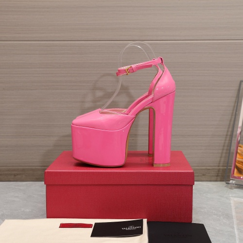 Replica Valentino Sandal For Women #1041915 $125.00 USD for Wholesale