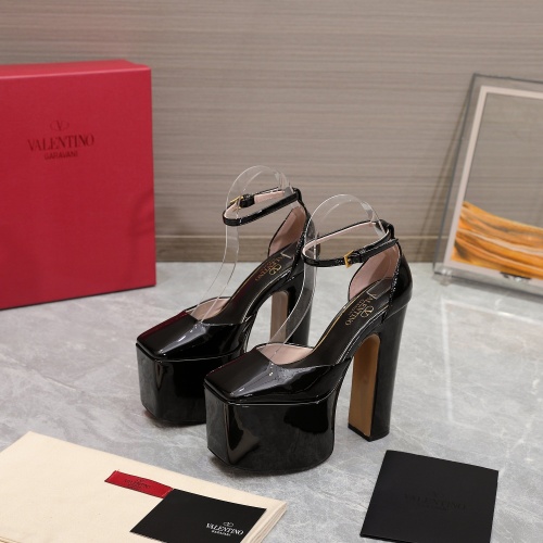 Valentino Sandal For Women #1041919