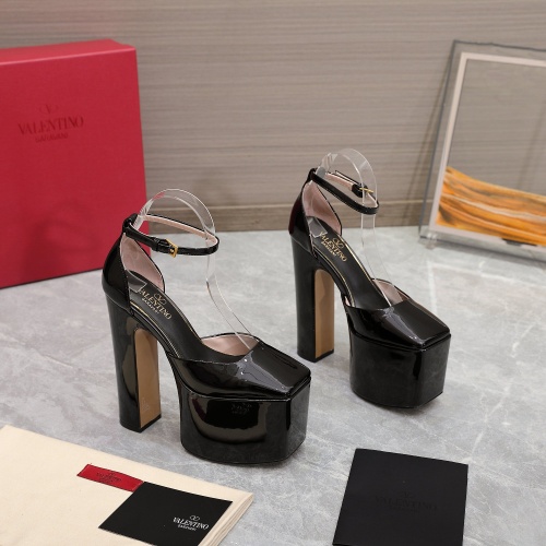 Replica Valentino Sandal For Women #1041919 $125.00 USD for Wholesale