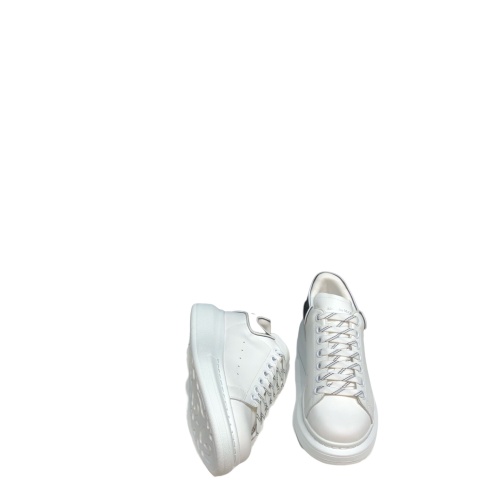 Replica Alexander McQueen Shoes For Women #1042074 $102.00 USD for Wholesale