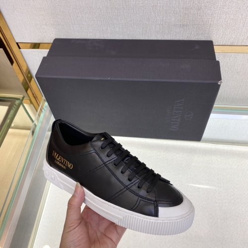 Valentino Casual Shoes For Men #1042192 $72.00 USD, Wholesale Replica Valentino Casual Shoes