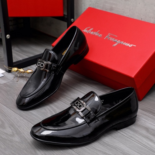 Salvatore Ferragamo Leather Shoes For Men #1042209