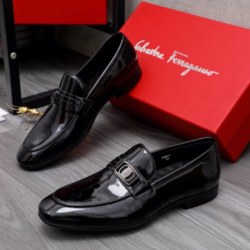 Salvatore Ferragamo Leather Shoes For Men #1042213