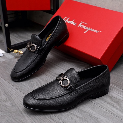Salvatore Ferragamo Leather Shoes For Men #1042384