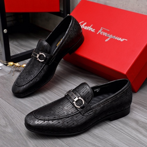 Salvatore Ferragamo Leather Shoes For Men #1042398