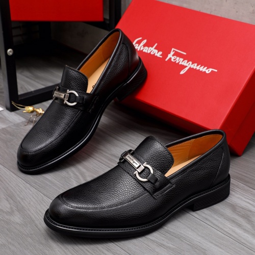 Salvatore Ferragamo Leather Shoes For Men #1042494