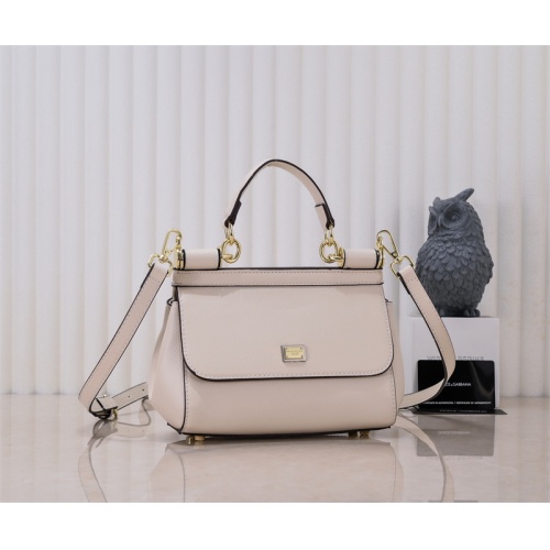 $41.00 USD Dolce & Gabbana D&G Fashion Handbags For Women #1042807