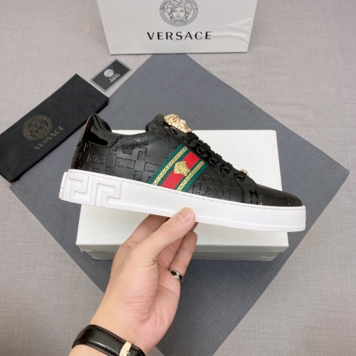 Replica Versace Casual Shoes For Men #1042905 $88.00 USD for Wholesale