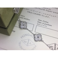 $29.00 USD Van Cleef & Arpels Bracelet For Women #1039535