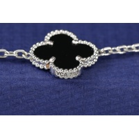 $76.00 USD Van Cleef & Arpels Necklaces For Women #1041126