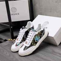 $76.00 USD Versace Casual Shoes For Men #1042550
