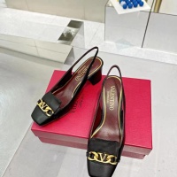 $100.00 USD Valentino Sandal For Women #1042830